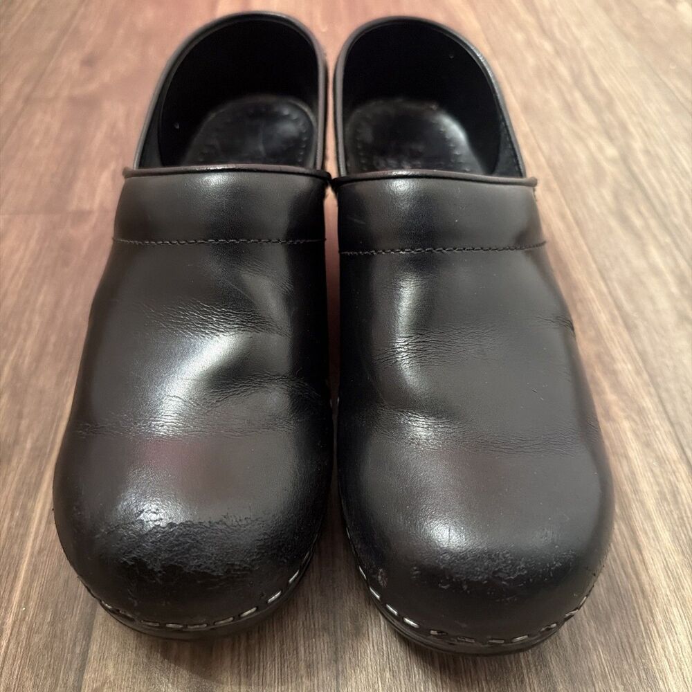 Dansko Black Leather Professional Clog - EU Size 39 - US Size 8.5 Women